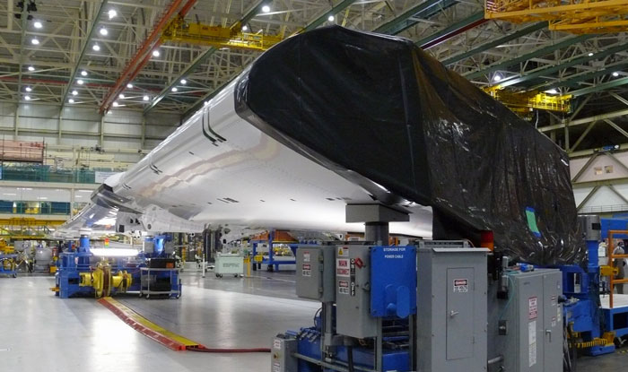 Aurora-accelerates-the-production-of-composite-wings-for-the-Boeing-787